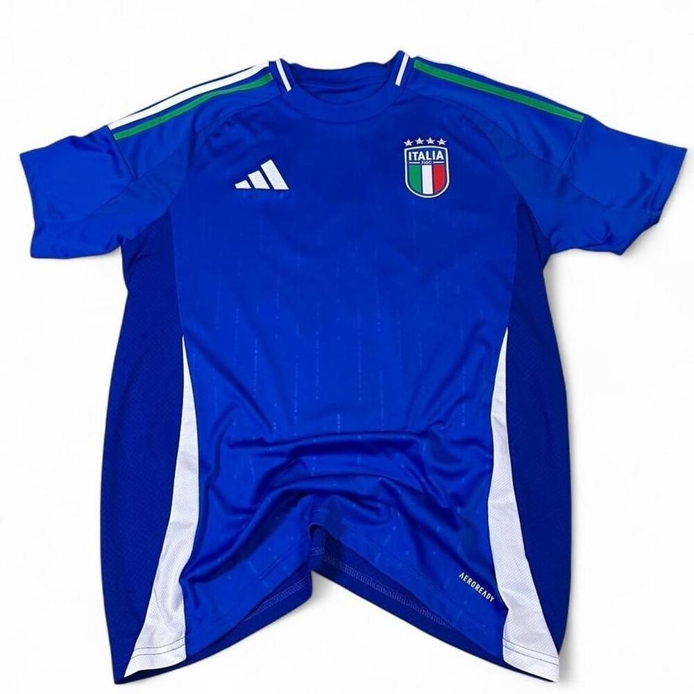 Adidas Men's Blue T-shirt